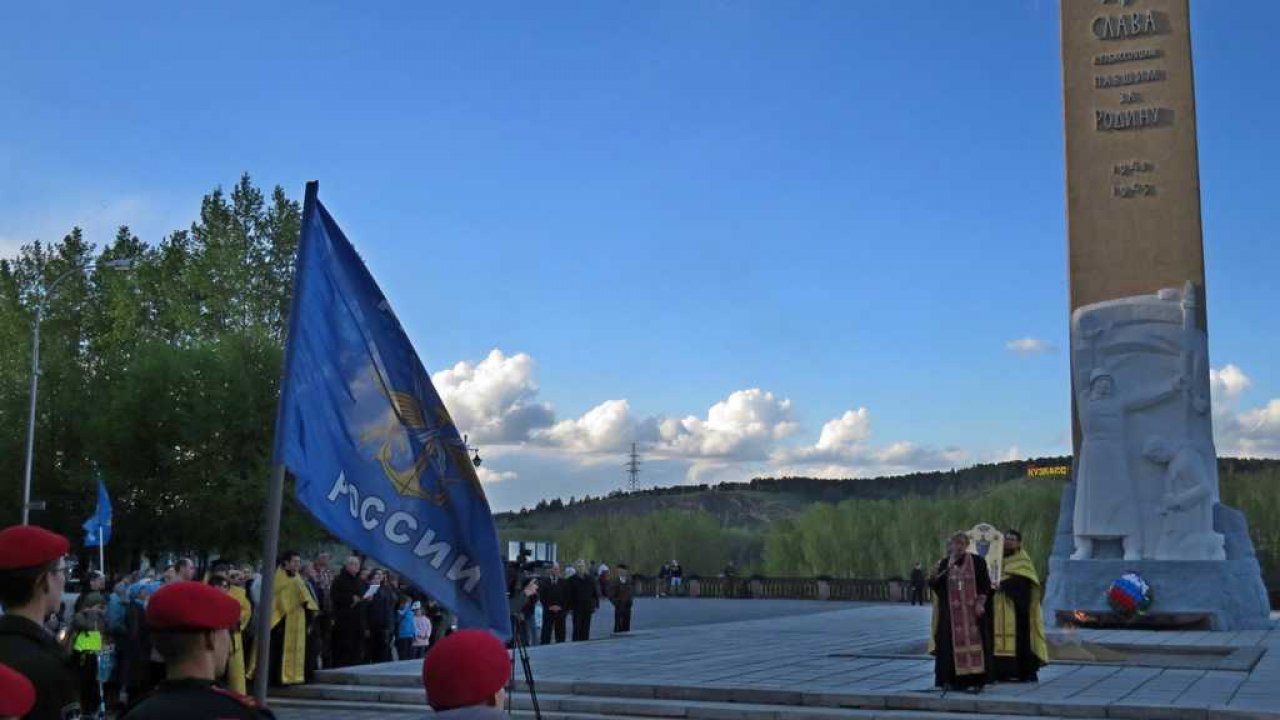 В Кемерове встретили крестный ход-сплав