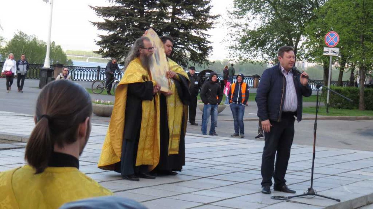 В Кемерове встретили крестный ход-сплав